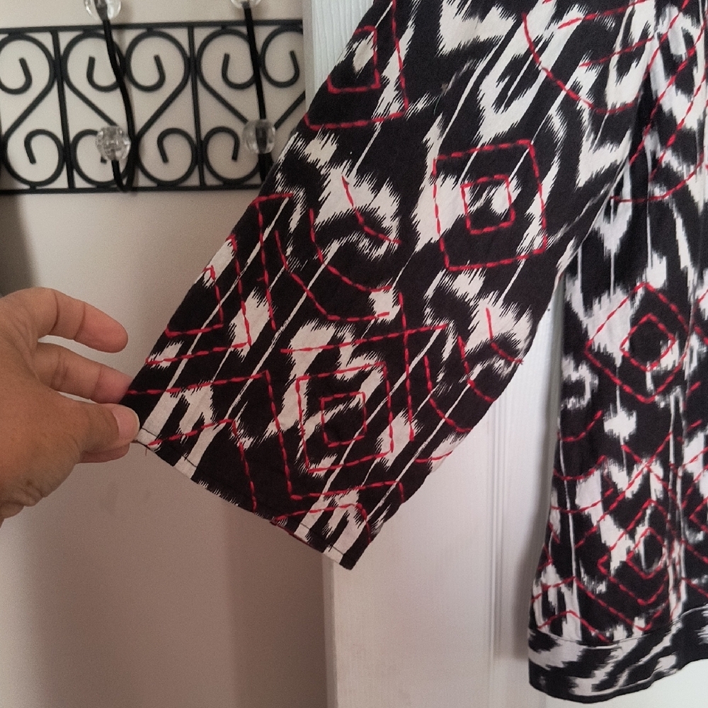 Choices Black and White Lined Jacket - Picture 2 of 7